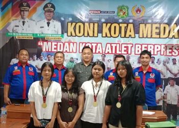 Aswindy Apresiasi Lima Atlet Angkat Berat Raih Prestasi